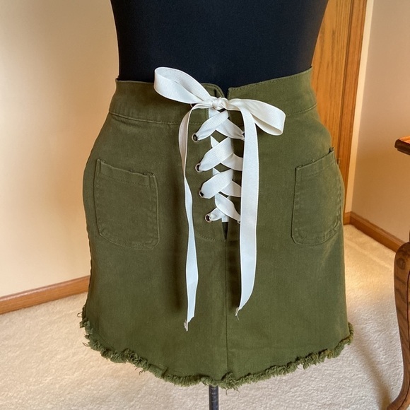 Khaki Green Fringed Hem Cutoff Jean Skirt with Grommets and Cream Ribbon Small - Picture 11 of 11